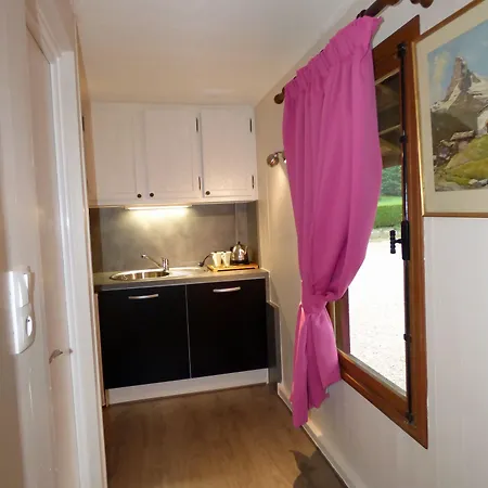 Otel La Verniaz Et Ses 4*